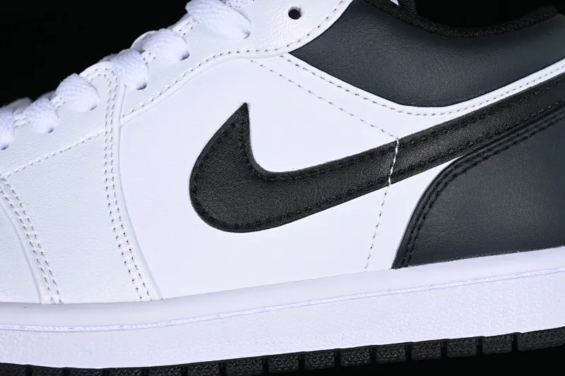 All categories Air Jordan Jordan series basketball shoes Air Jordan 1 Low Z version Air Jordan 1 Low AJ1 Joe 1 white and black color matching low-top cultural casual sneakers 553560-132
